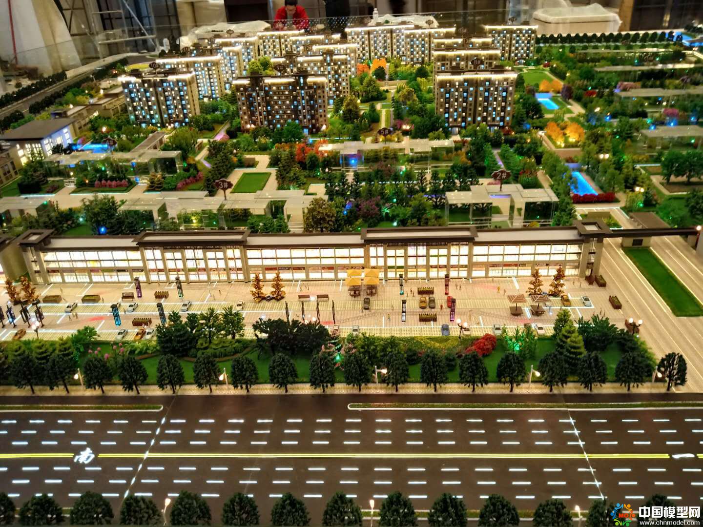 樓盤沙盤模型制作、別墅沙盤模型制作、城市規(guī)劃沙盤制作、建筑模型設(shè)計(jì)制作、工業(yè)模型設(shè)計(jì)制作、數(shù)字多媒體沙盤制作