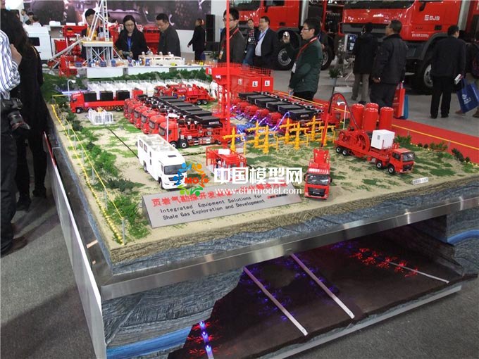 頁巖氣勘測開發裝備一體化沙盤模型