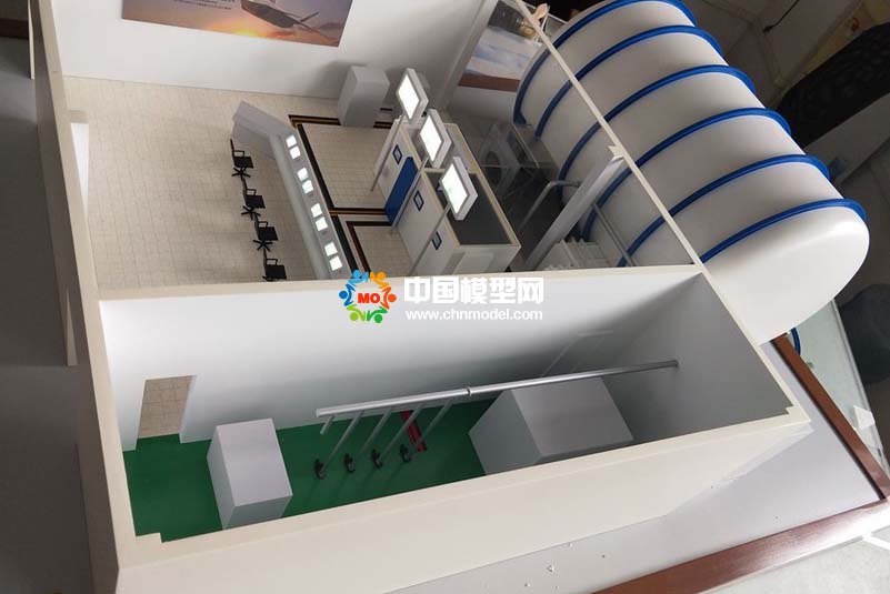 衛(wèi)星裝備真空試驗?zāi)Ｐ? align=