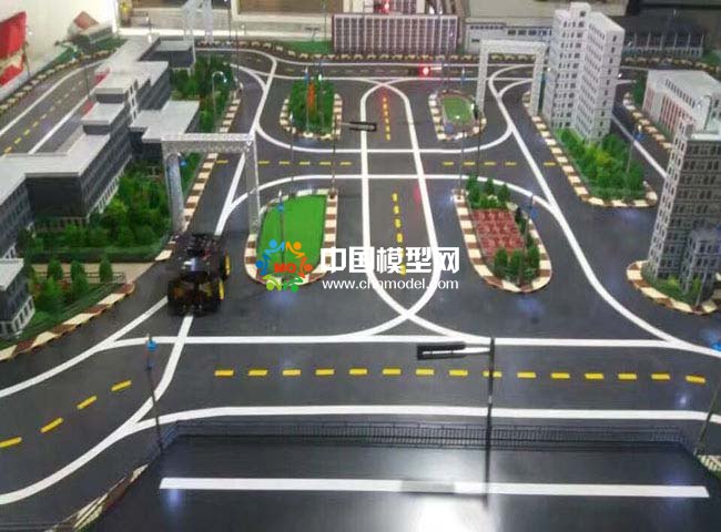 西安電子科技大學智慧交通沙盤模型應用智能交通監控系統